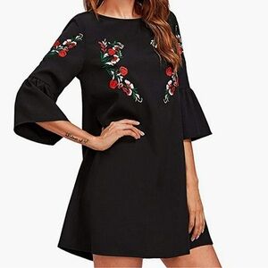 Floerns NWOT Black Boho Bell Sleeve Embroidered Tunic Dress Size Small